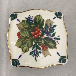 Winter Garden A Princess House  Jewelry box